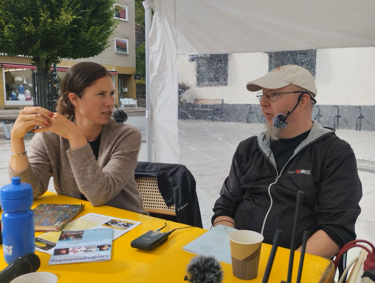 Jenny Elander Ek och Mårten Carlsson under Allsångsmåndag 2023.